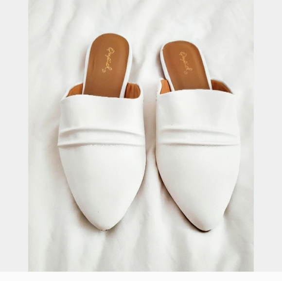 🆕️The Henley// white mule flat - Picture 4 of 10